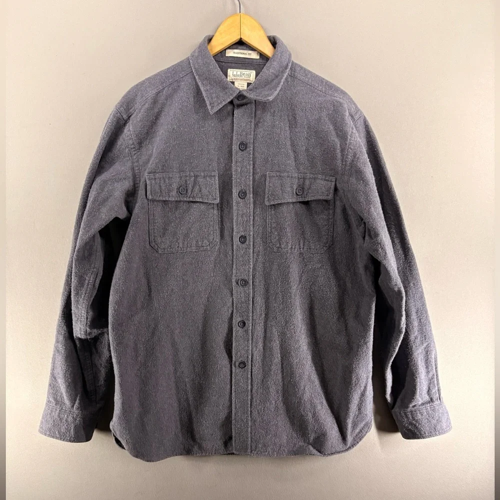 L.L. Bean Men's Button-Down Shirt Jacket in Charcoal Gray